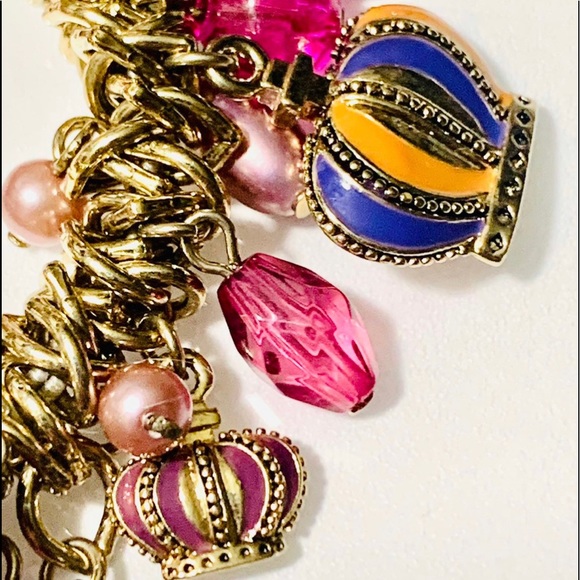 Elastic Purple Charm Bracelet - Picture 4 of 12